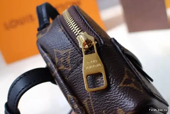 First bag ru WRIST BAG LOUIS VUITTON 0430